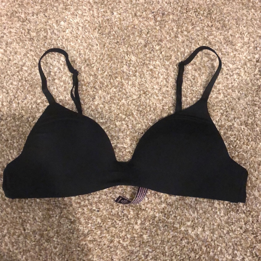Victoria’s Secret Wireless bra size 34A
